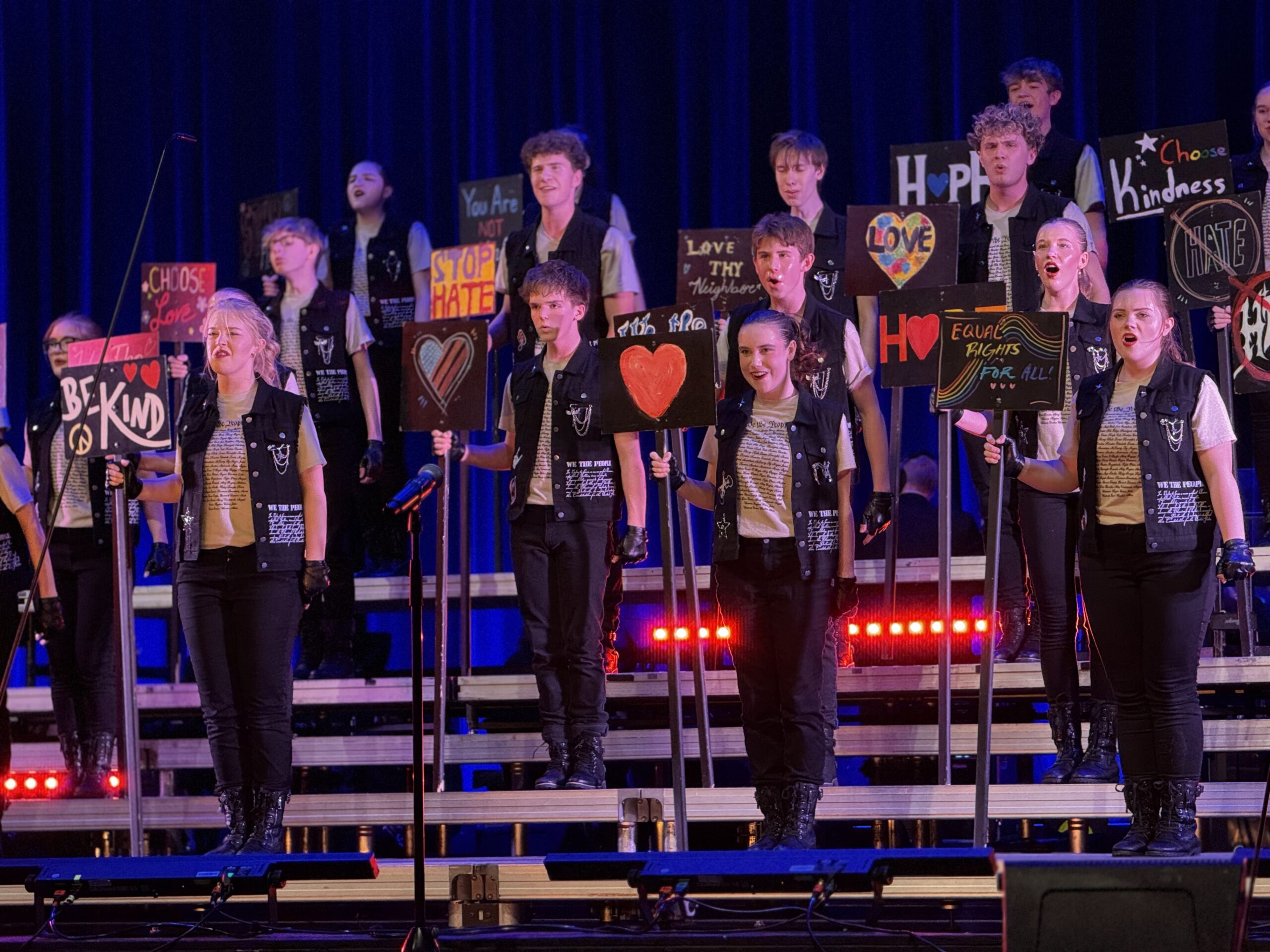 SHOW CHOIR SPECTACULAR